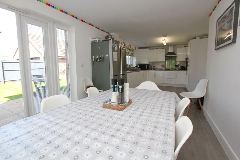 Social Kitchen / Dining Room