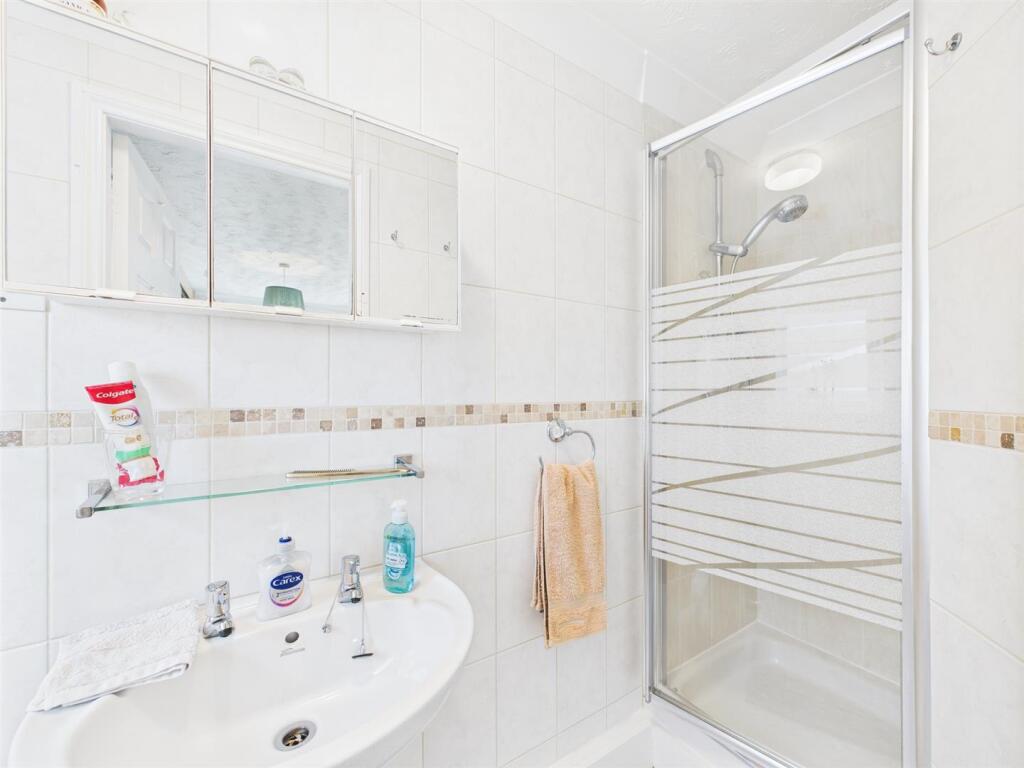 En-suite shower room