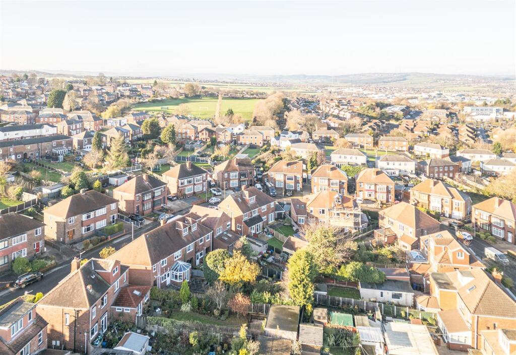 63 - 23 Queens Drive S75 2QQ.jpg