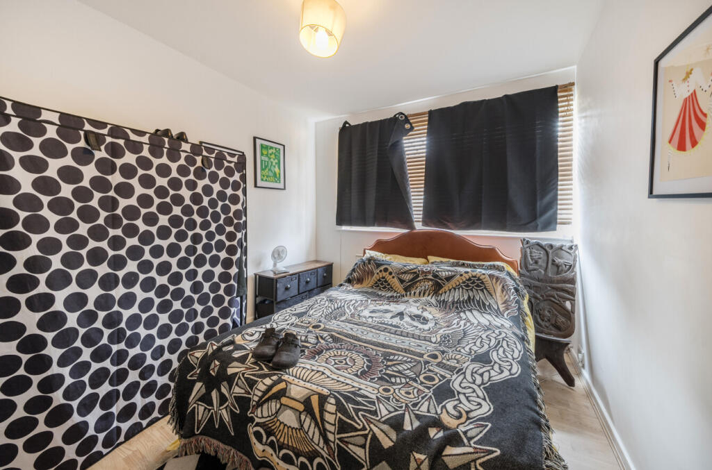 1295728-7-6846b5d...