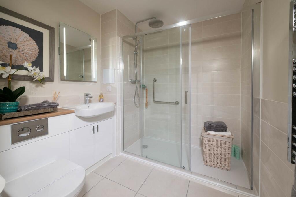 Show Apartment - Shower Room 