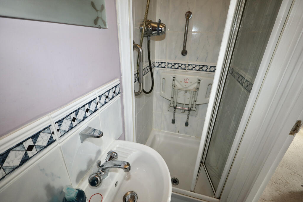 Ensuite shower room