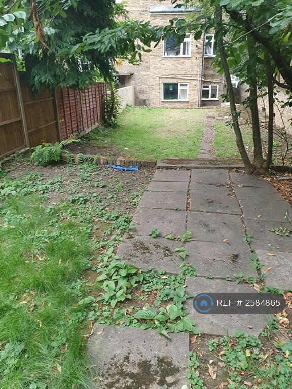 Rear Communal Garden