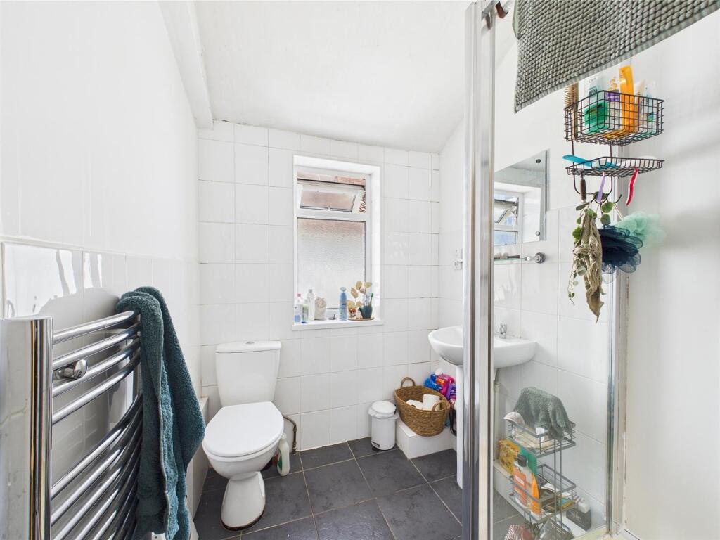 7 - Period 5 Bedroom HMO.jpg