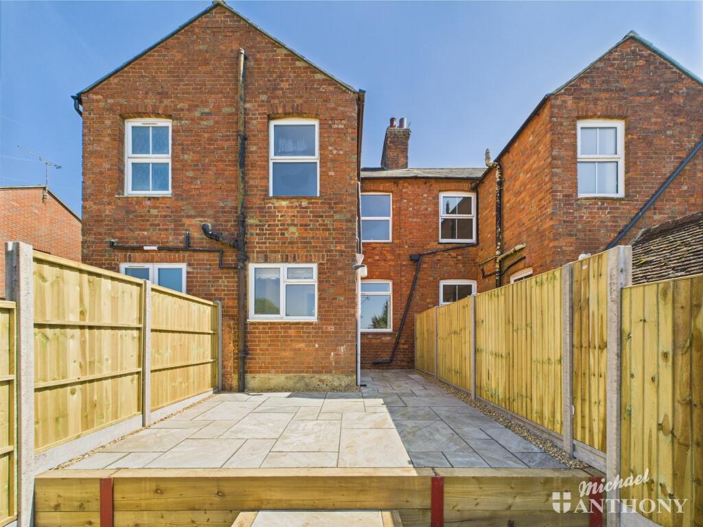 CAM02773G0-PR0286-STILL007