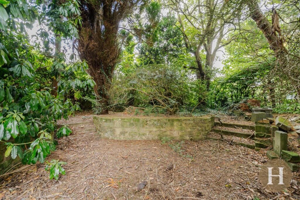 Hadleigh Estate Agents-48.jpg