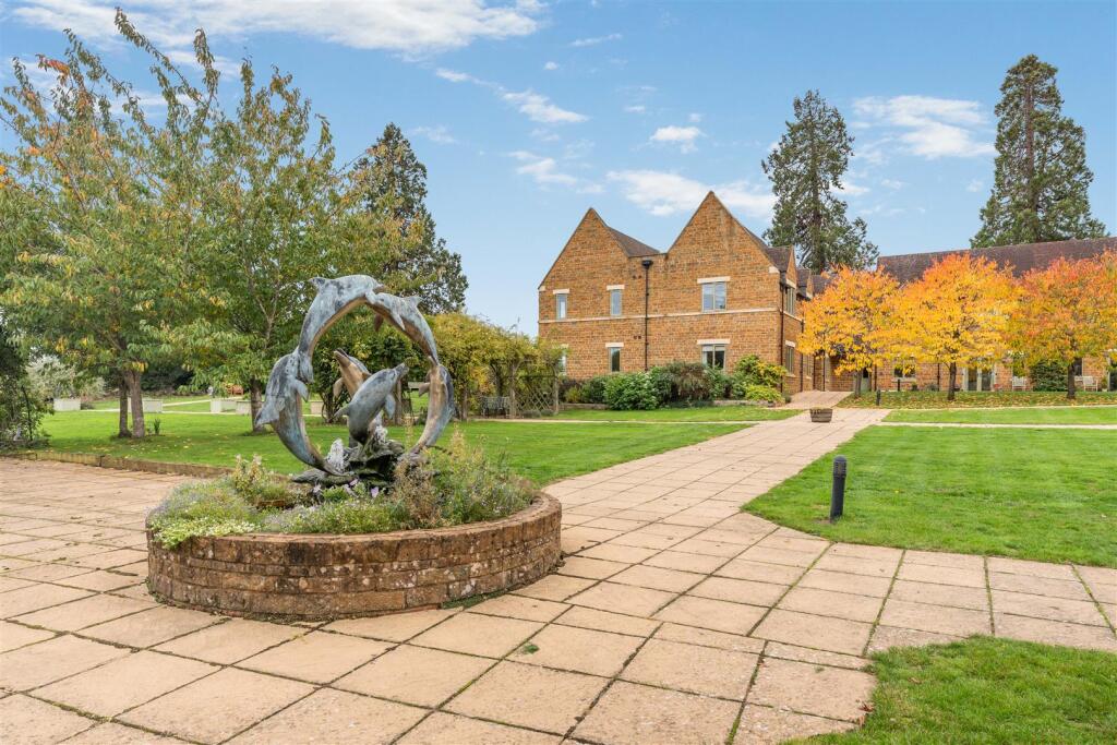 Apartment 10, Godswell Park, Bloxham-26.jpg