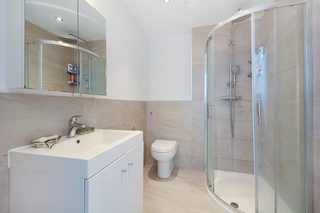 6 Bray Crescent(1...