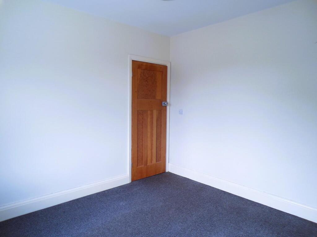 63CookeStreetBedroom2 (3).JPG