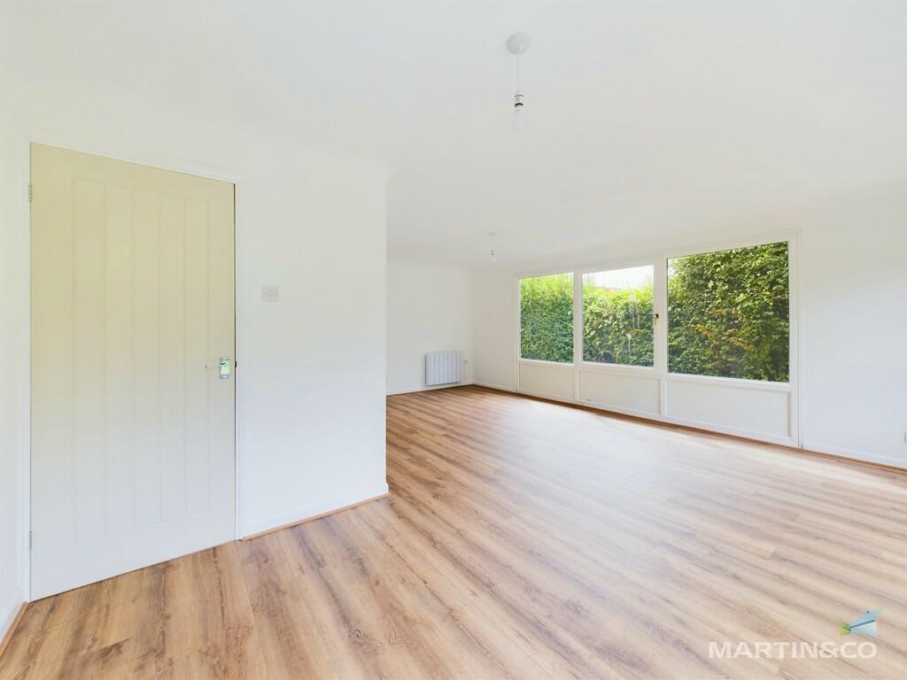 CAM03111G0-PR0172...