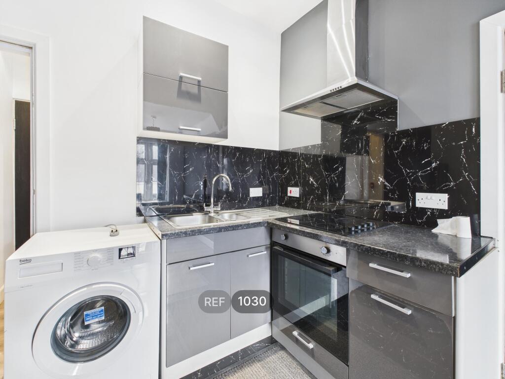 Kitchen &amp; Living area 2