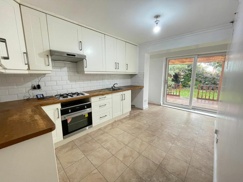 BREAKFAST KITCHEN