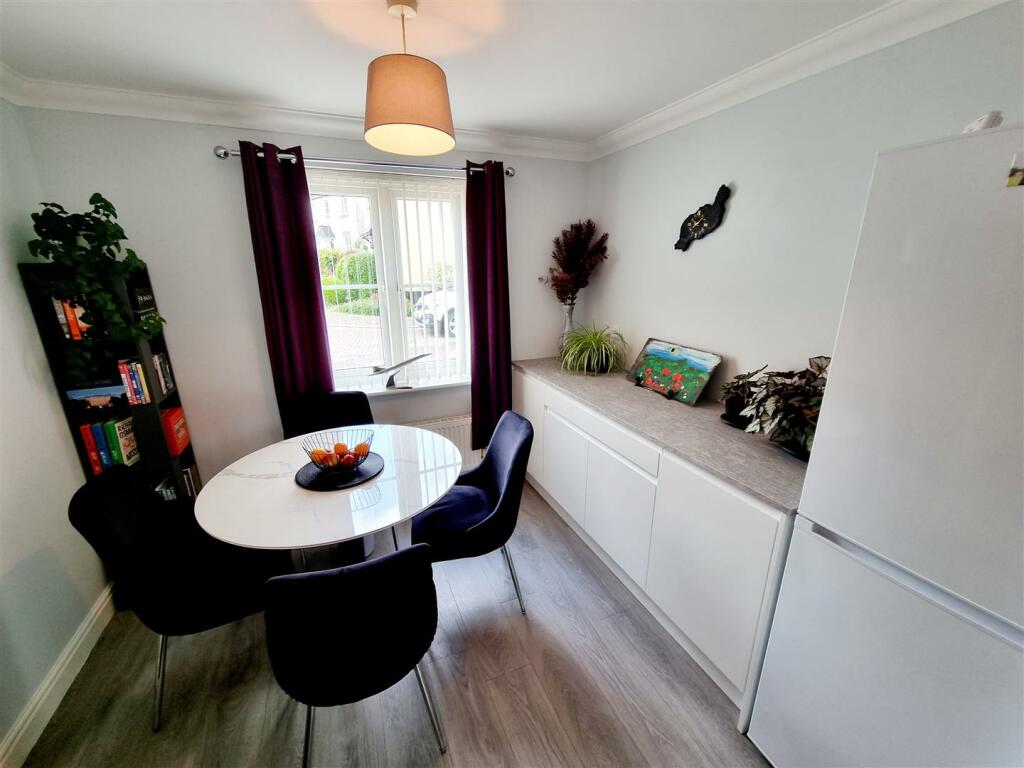 Dining Room.jpg