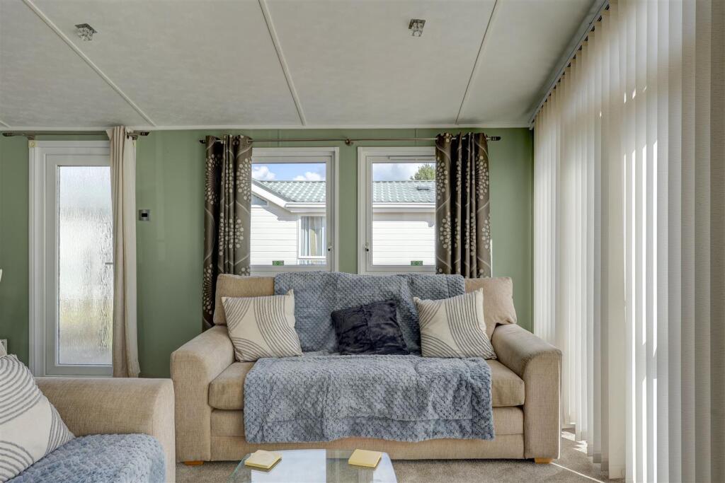 Kitchen Lounge Dining