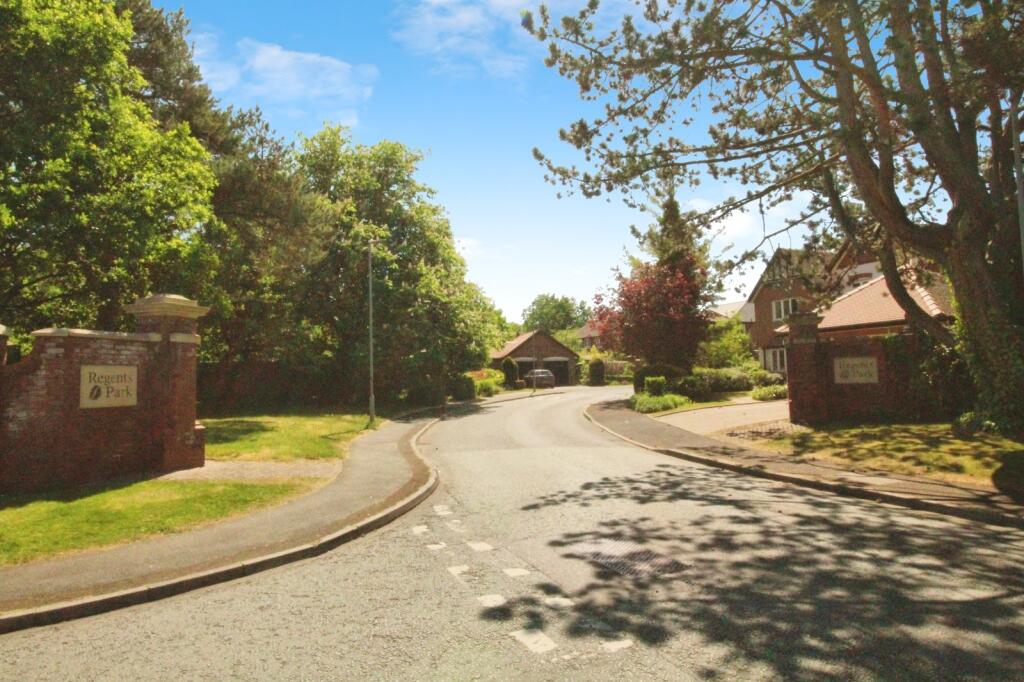 Regent Park Entrance