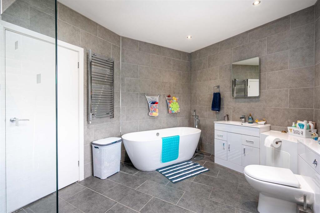 Pomeroy Road 140-37.jpg