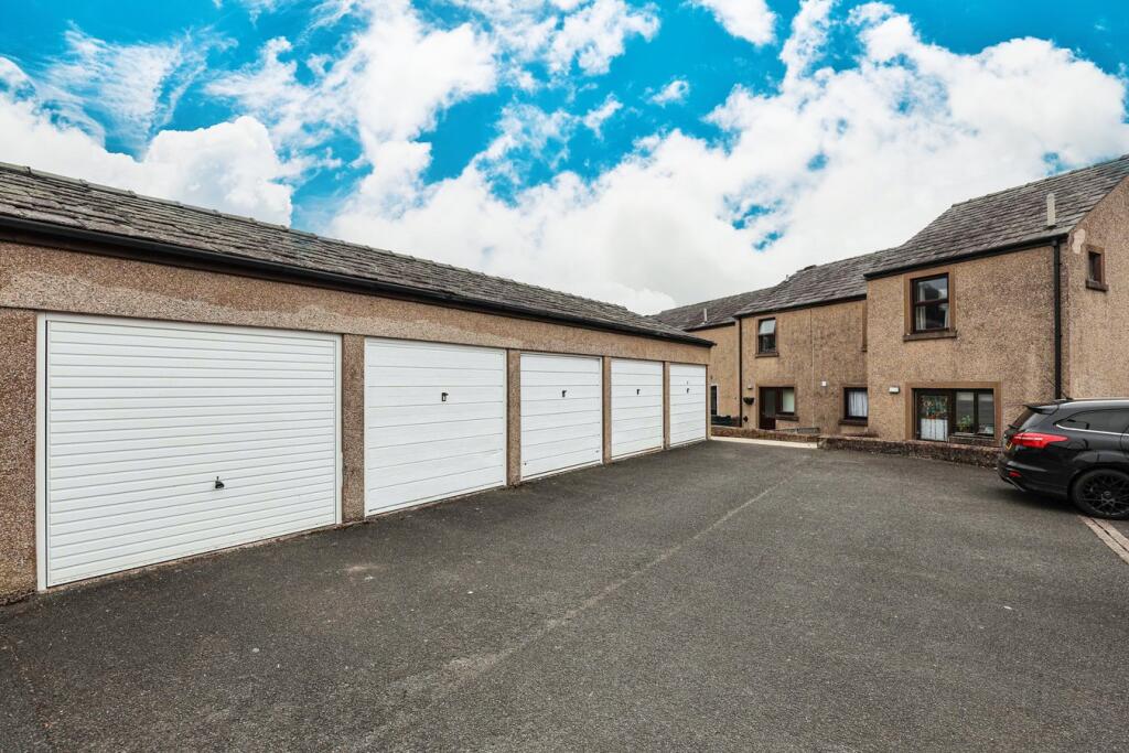 Garage &amp; Parking