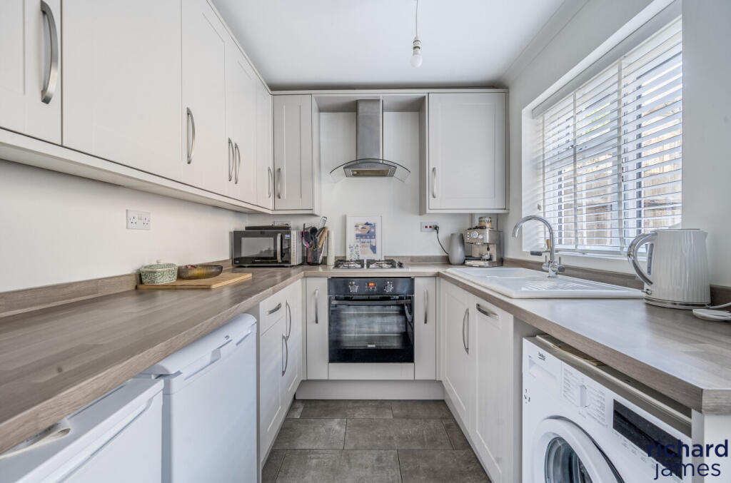 b2355b294dc74c2a851d93e5e62a80bd