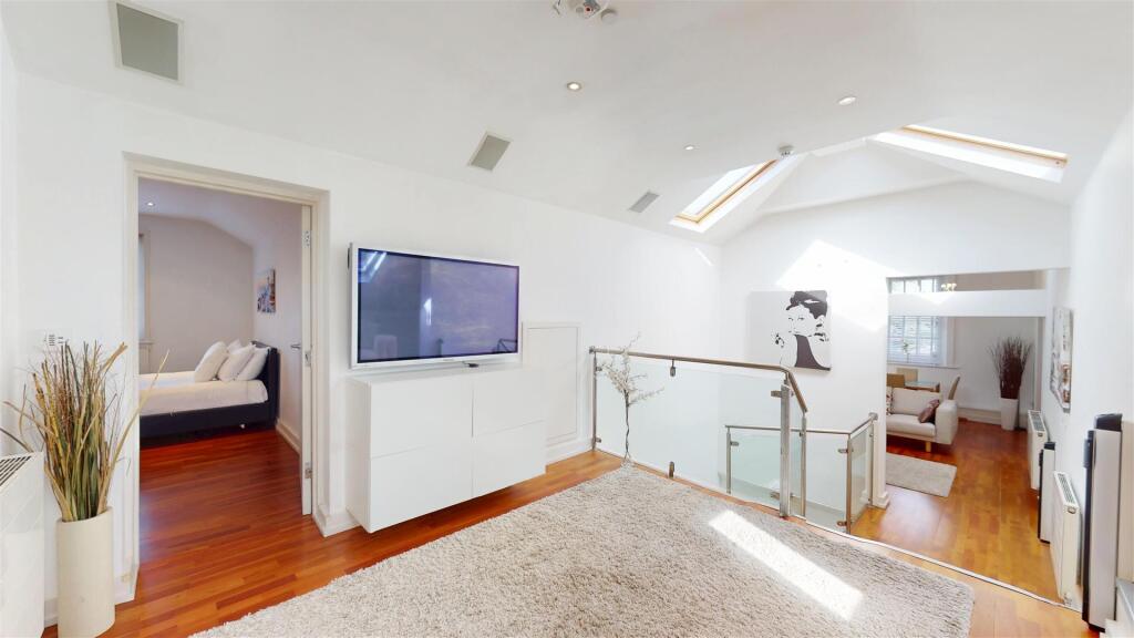 The Woodlands, Flat 7 Living Room 1.jpg