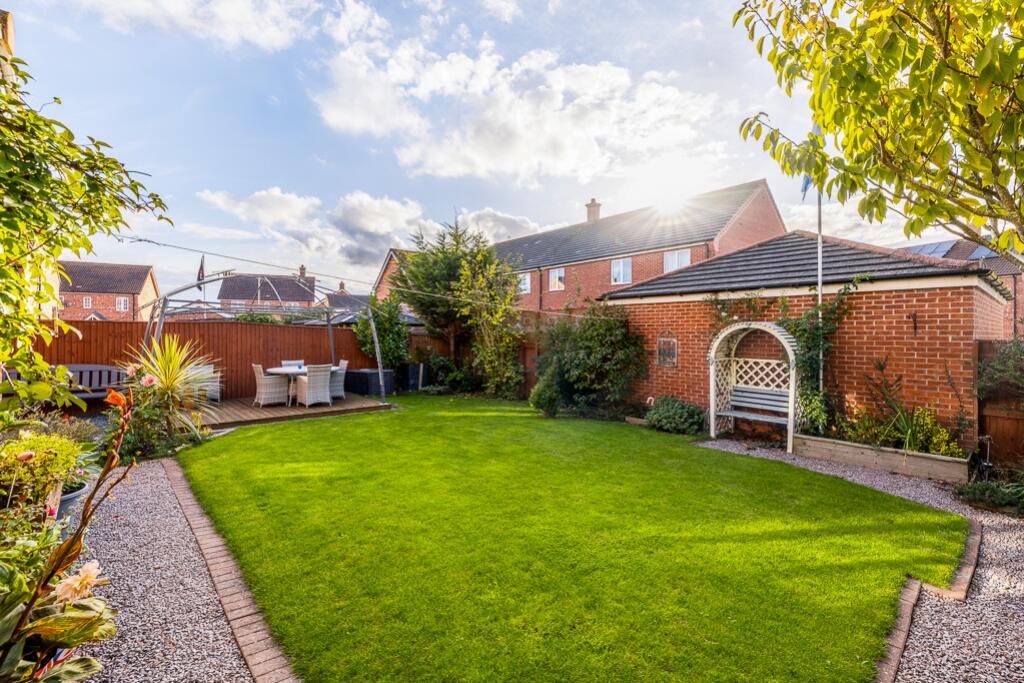 66 Sir Isaac Newton Drive (Wyberton)-14