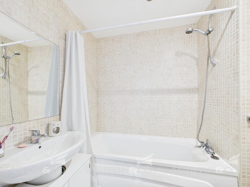 CAM02406G0-PR0420...