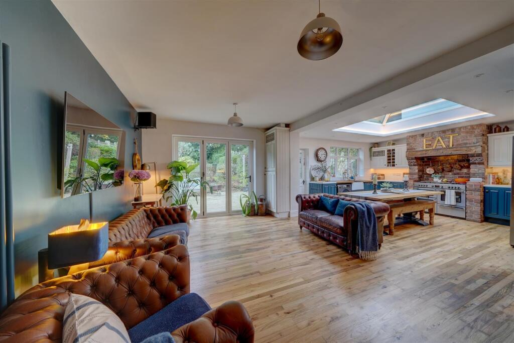 185 Bridgnorth Rd (32).jpg