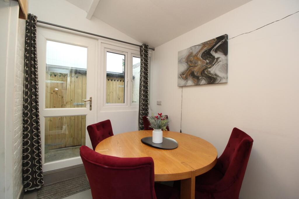 Breakfast Room