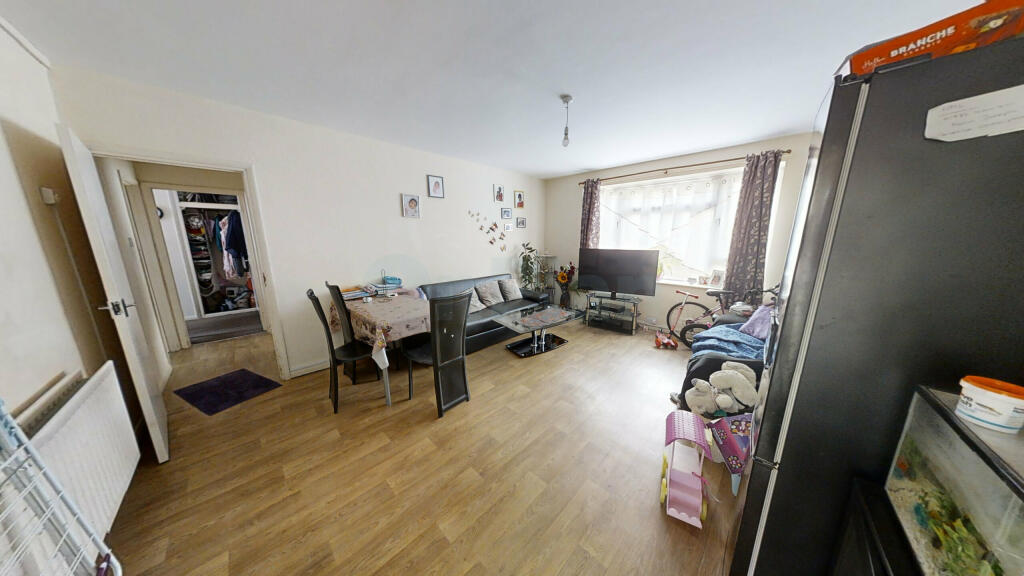 75-Viceroy-Court-11022023_201225