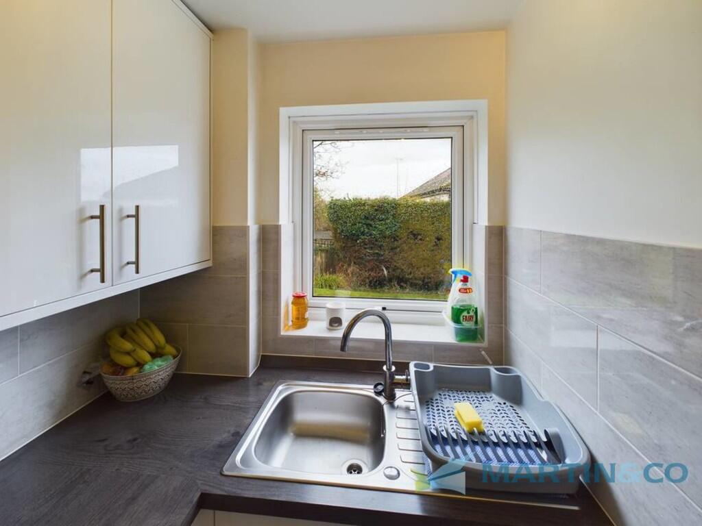 CAM02145G0-PR0046...