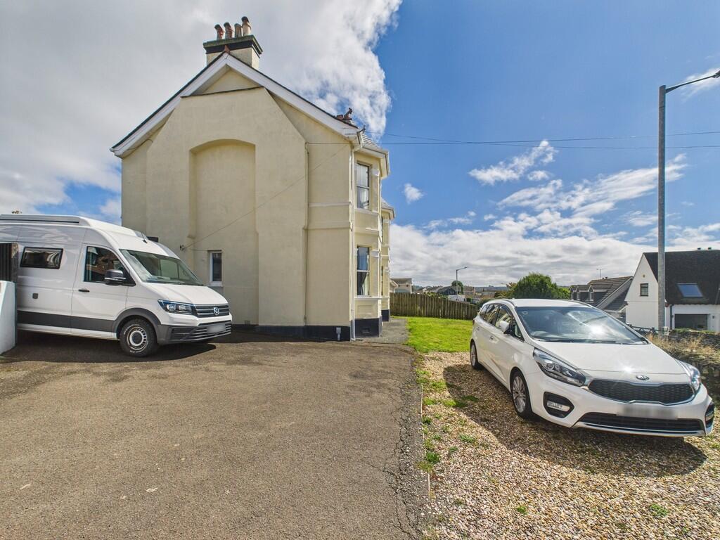 CAM02089G0-PR0561...