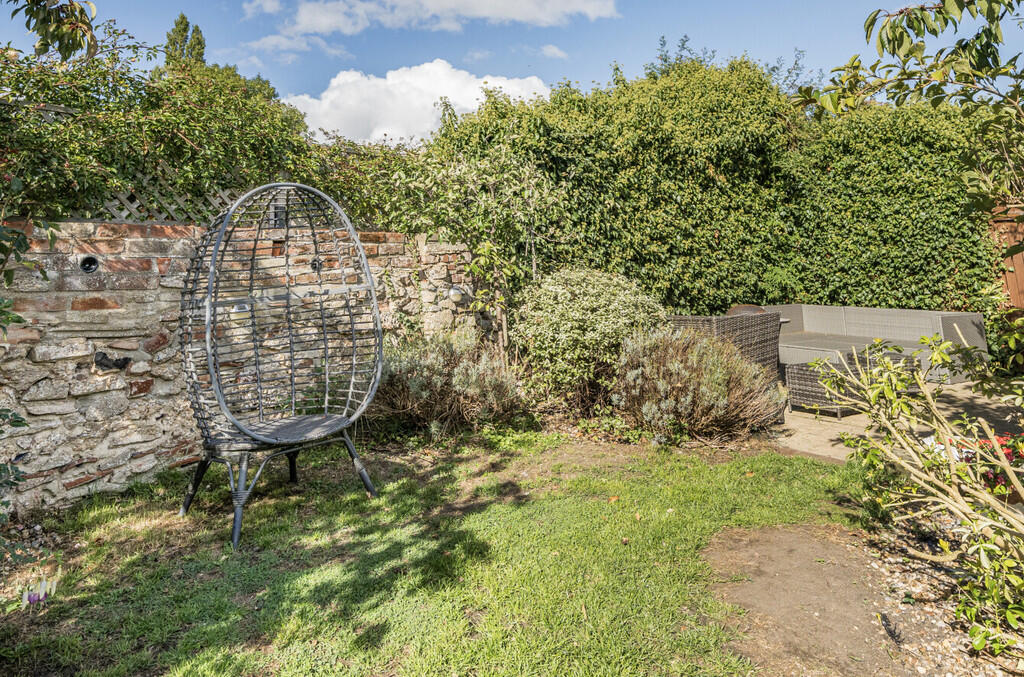 1357794-4-68d16d7...