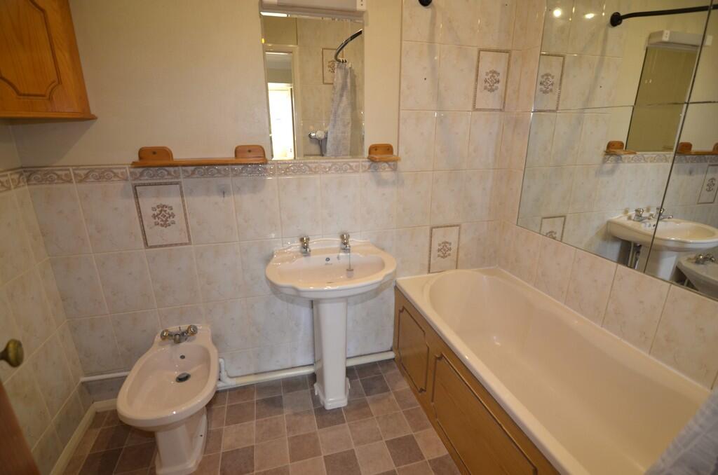 En Suite Bathroom