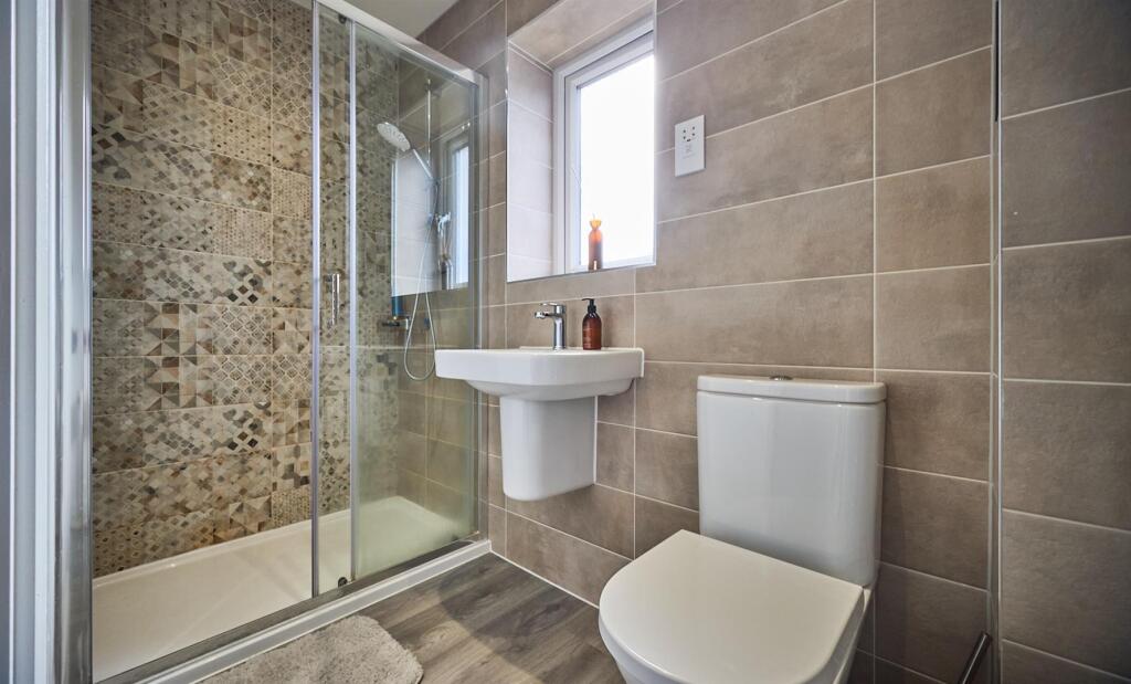 En suite shower room