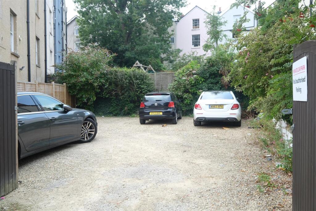 Hollis Morgan Auctions