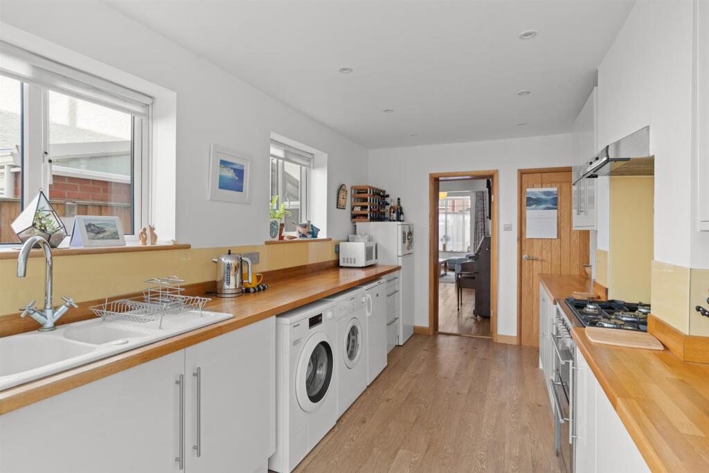 146 Glebe Road-012.JPG