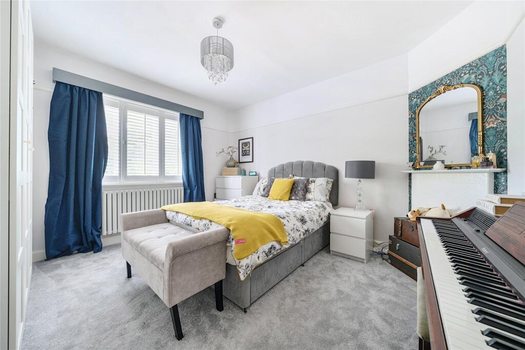 Pretty Bedroom