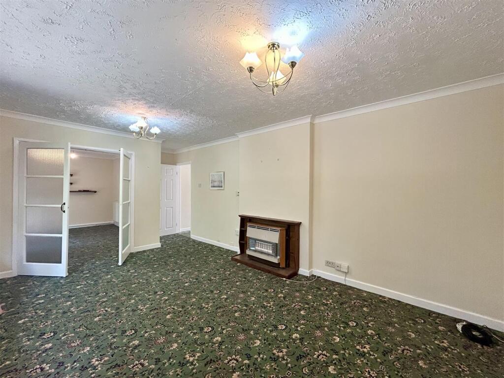 Living room.jpeg