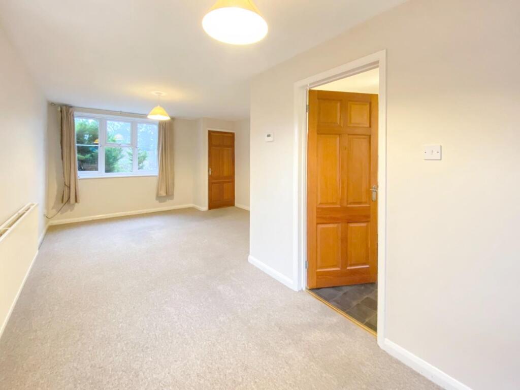 Lounge Dining Room