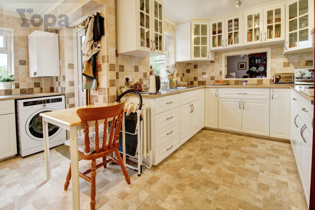 Fa0b697b-Kitchen
