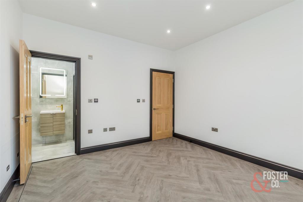 Dyke Road, 218, Flat 2-13.JPG