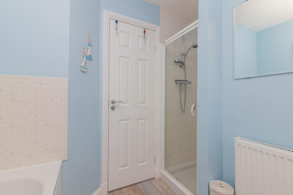 42 Strathcarron Drive, Paisley PA27AW-28