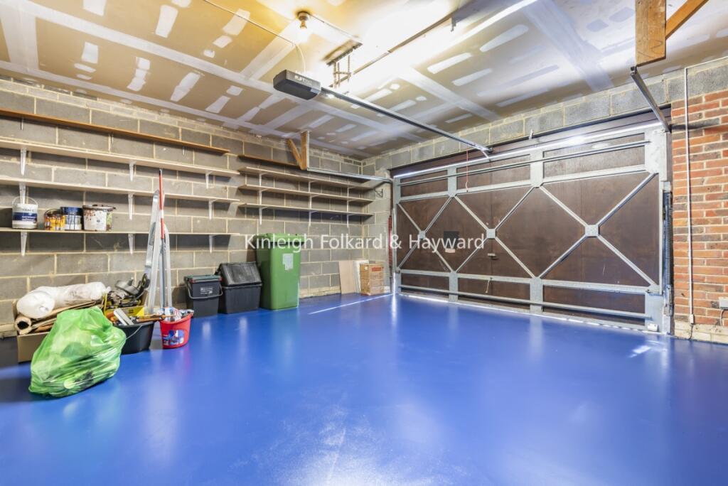 6f57c330-0819-49ba-9