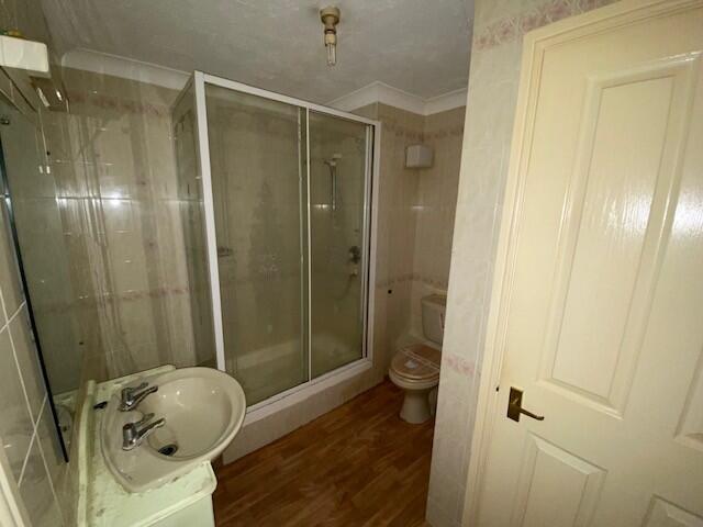 Bathroom T202506241653.jpg