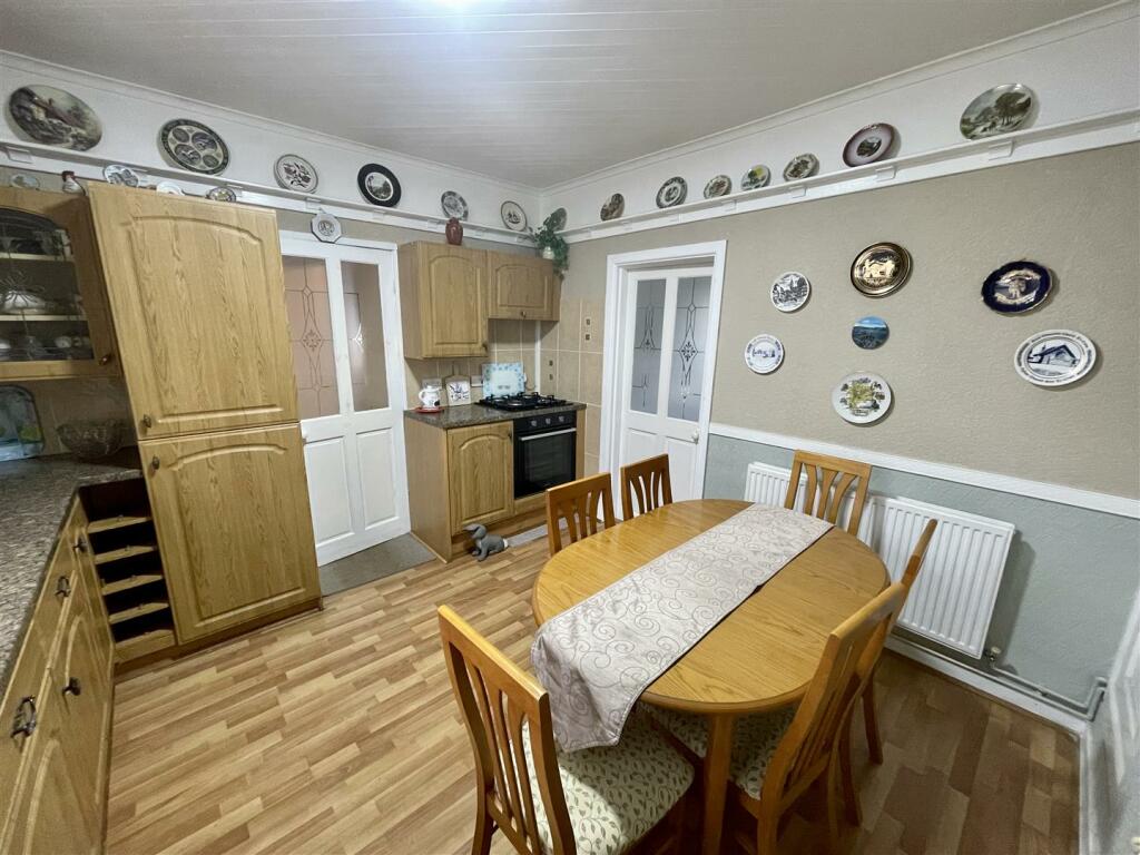 Kitchen/ Diner
