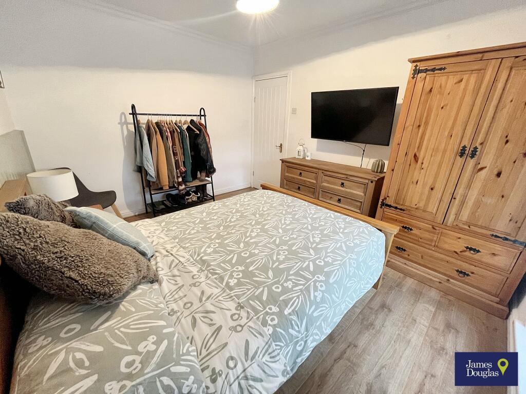 Bed13