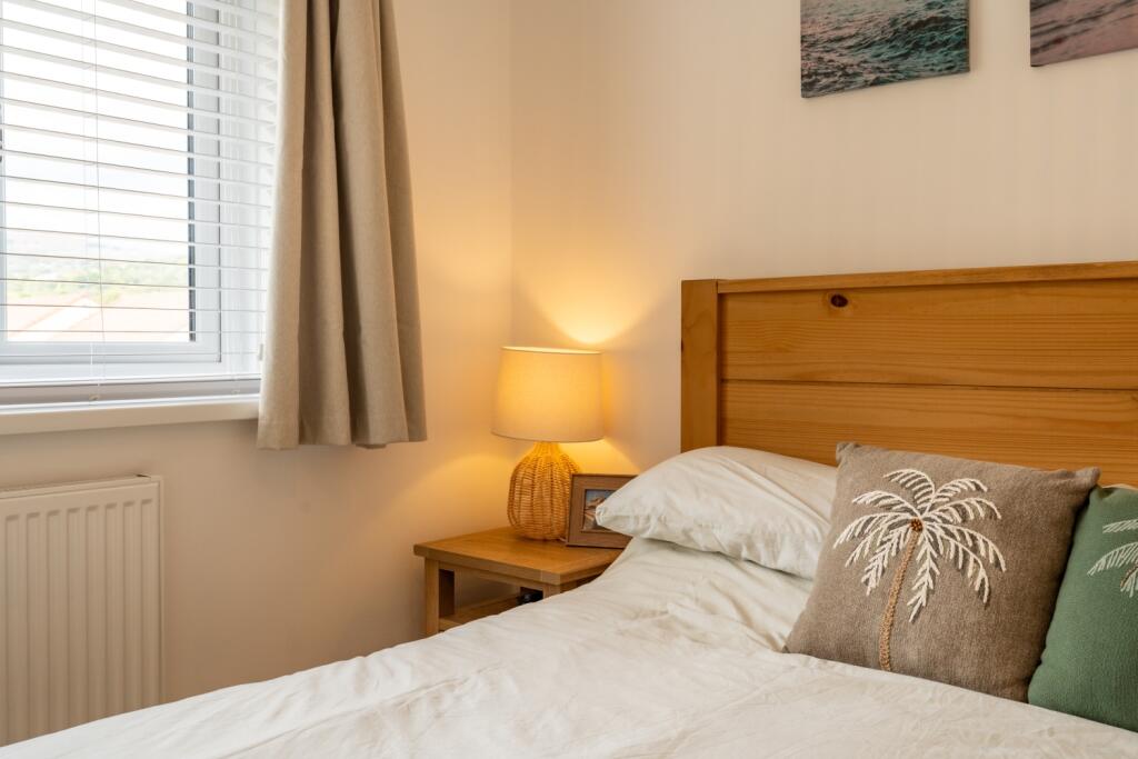 Marigold Close-24