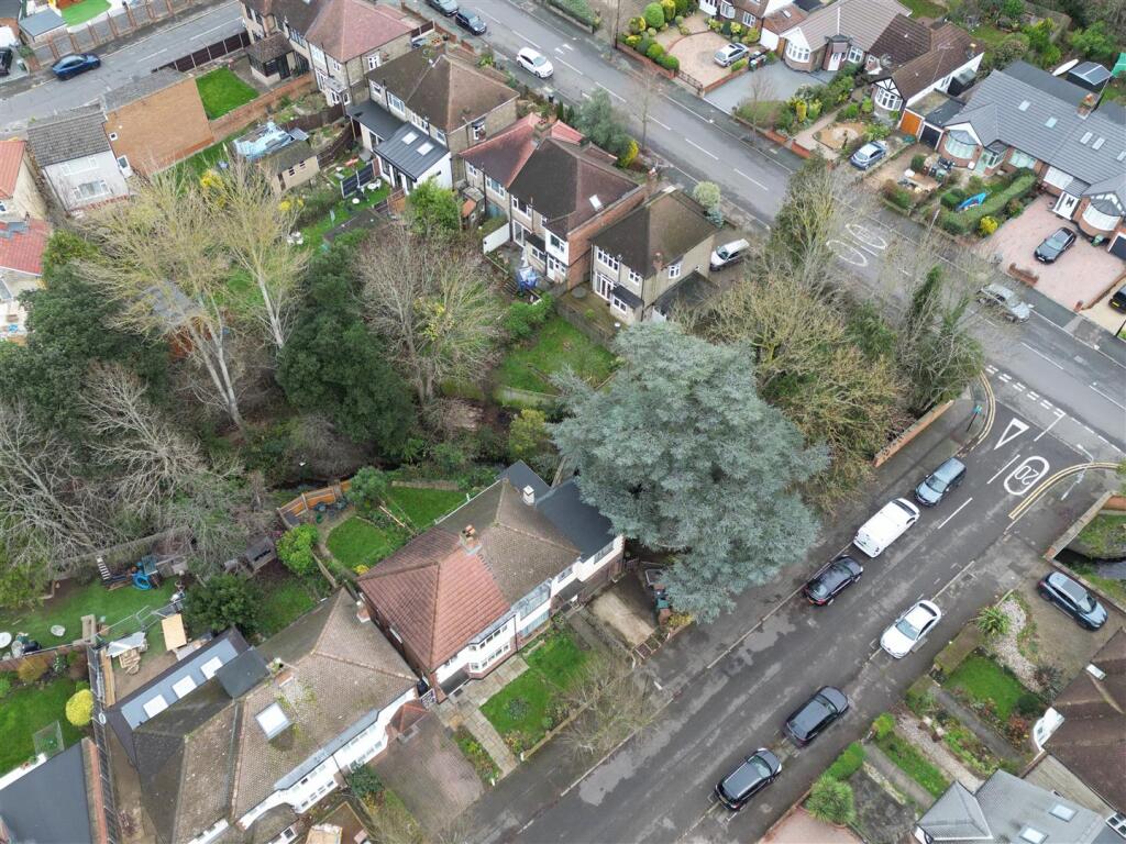 Waterhall Avenue, E4