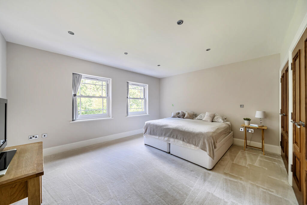 1353136-9-68c437b...