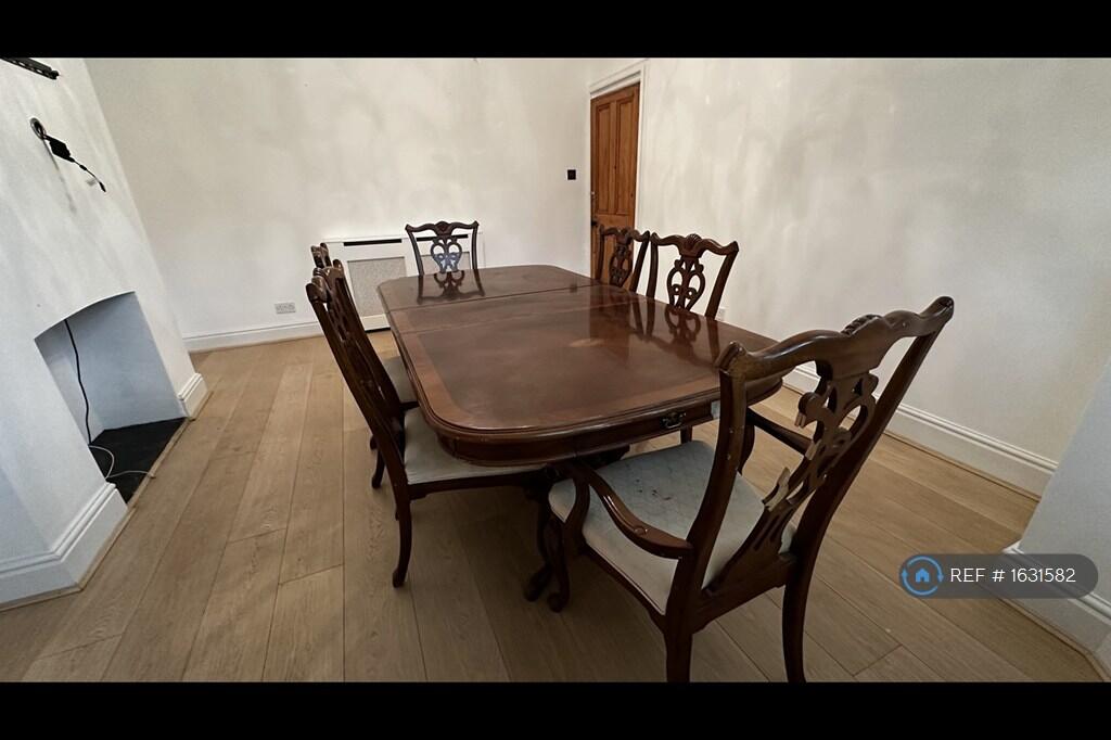 Reception Room (Dinning Room)