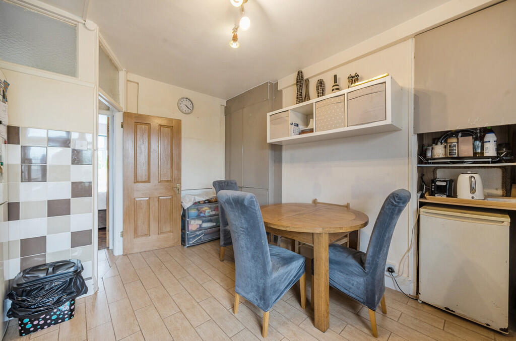 1294132-6-6826077...